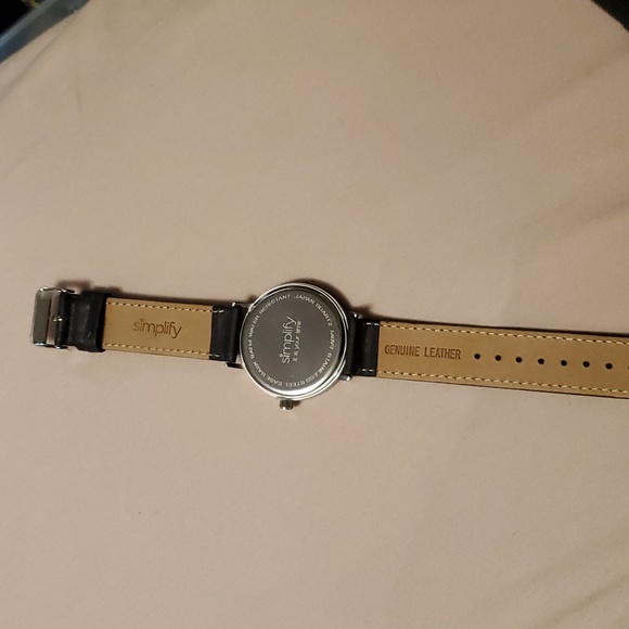 Watch - Picture 4 of 4